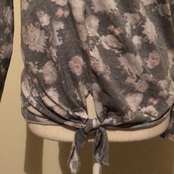 Chasor front tie pullover top, gray, large - Picture 3 of 6